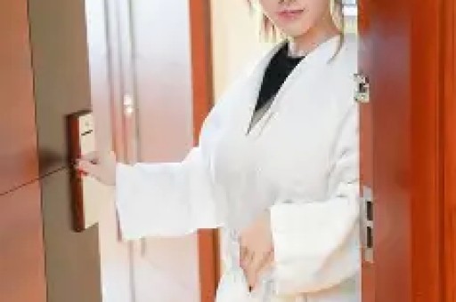 百万网红一条广告提成 500 元掀桌子不干了！