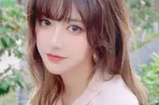 明星八卦大揭秘！热巴带票房大宝贝低调张子枫身材大变